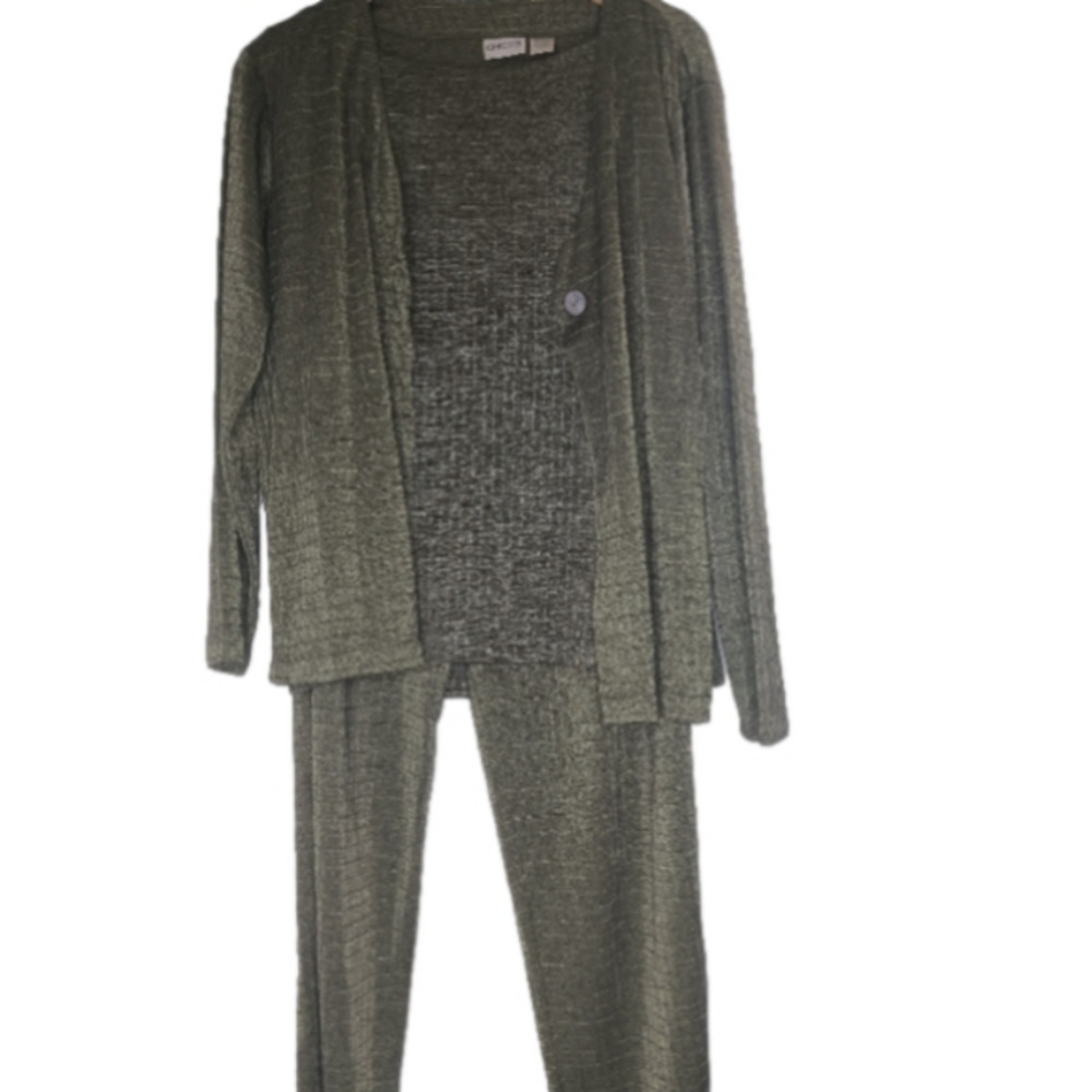 CHICO Green And Gold Outfit